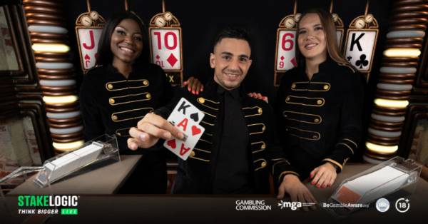 Stakelogic’s New Super Stake Blackjack with 6 Golden Cards and 4 Side Bets